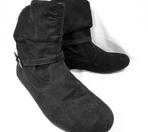 Faded Glory Ankle Boots (Black)